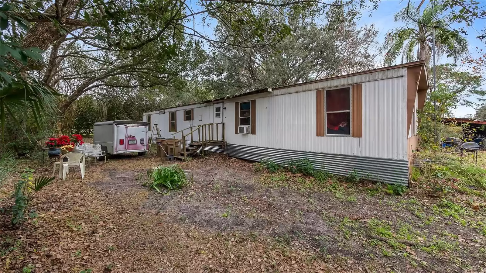 3907 SOTO ROAD, GROVELAND, Florida 34736, 3 Bedrooms Bedrooms, ,1 BathroomBathrooms,Residential,For Sale,SOTO,MFRG5076803