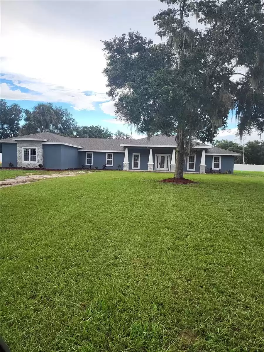 812 CHASTAIN ROAD, SEFFNER, Florida 33584, 5 Bedrooms Bedrooms, ,3 BathroomsBathrooms,Residential,For Sale,CHASTAIN,MFRT3432565