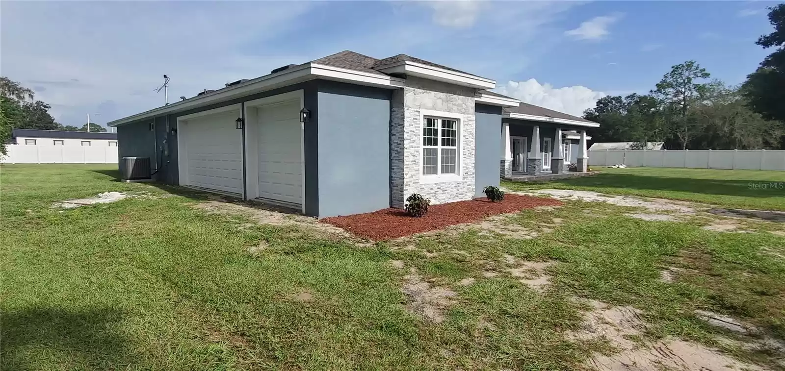 812 CHASTAIN ROAD, SEFFNER, Florida 33584, 5 Bedrooms Bedrooms, ,3 BathroomsBathrooms,Residential,For Sale,CHASTAIN,MFRT3432565