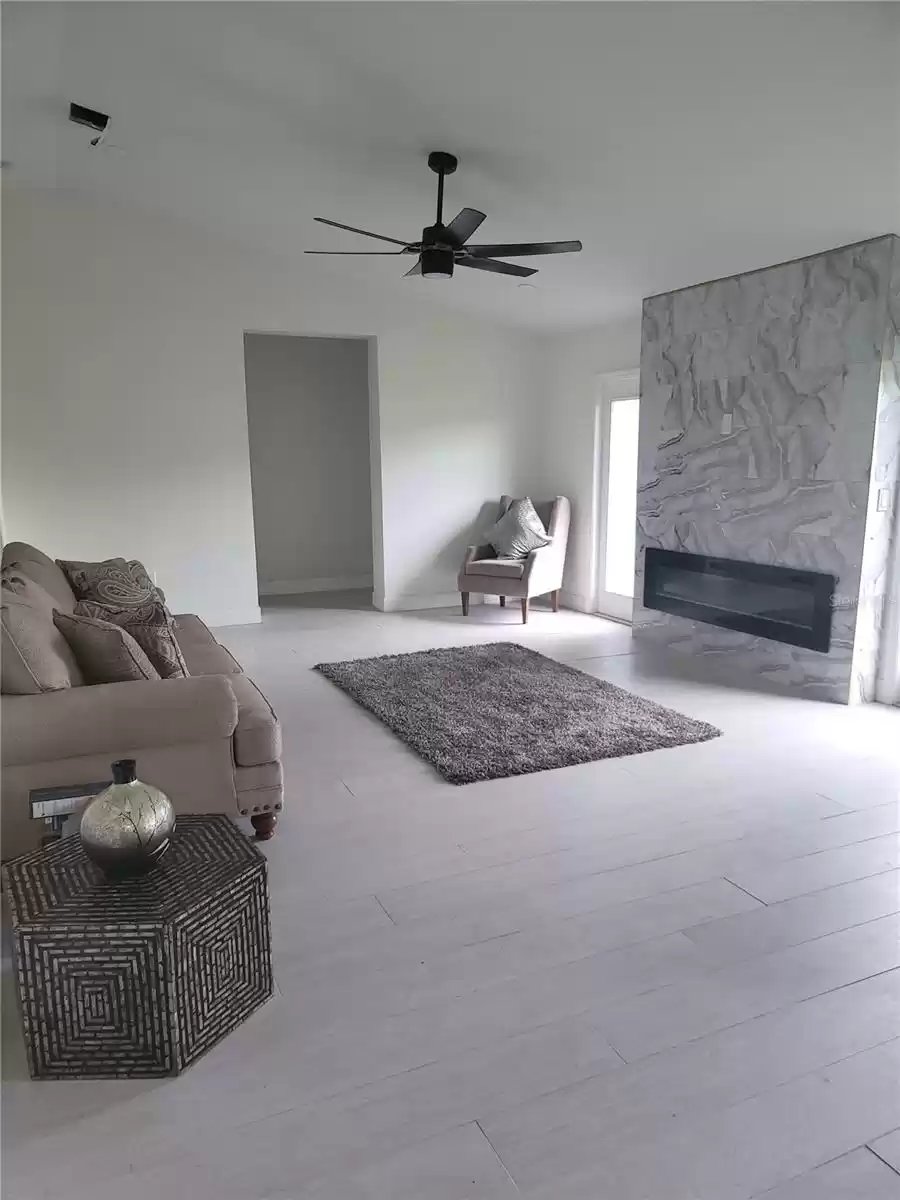 Formal livingroom