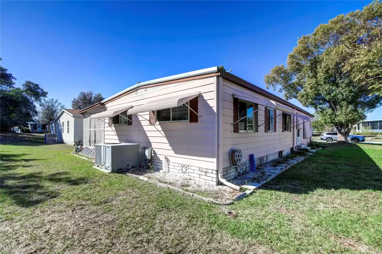 15110 RIALTO AVENUE, BROOKSVILLE, Florida 34613, 3 Bedrooms Bedrooms, ,2 BathroomsBathrooms,Residential,For Sale,RIALTO,MFRW7860804