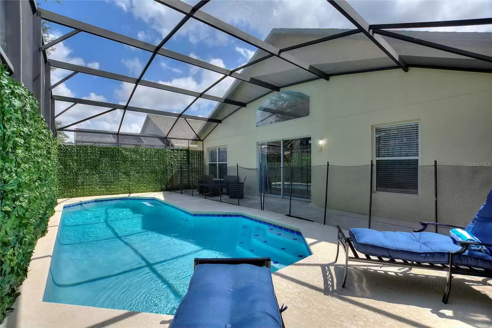 2676 EMERALD ISLAND BOULEVARD, KISSIMMEE, Florida 34747, 6 Bedrooms Bedrooms, ,3 BathroomsBathrooms,Residential,For Sale,EMERALD ISLAND,MFRO6169409