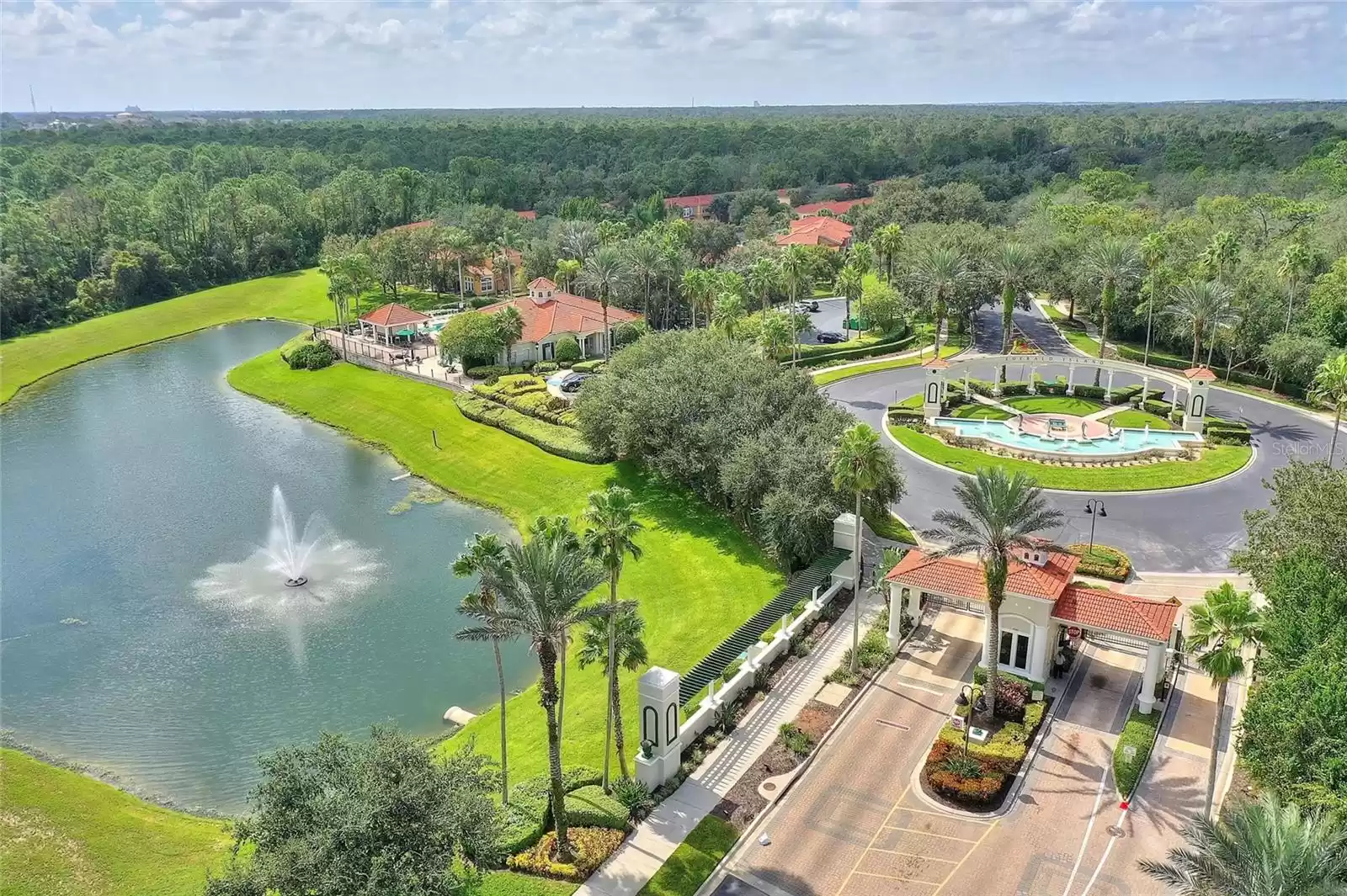 2676 EMERALD ISLAND BOULEVARD, KISSIMMEE, Florida 34747, 6 Bedrooms Bedrooms, ,3 BathroomsBathrooms,Residential,For Sale,EMERALD ISLAND,MFRO6169409