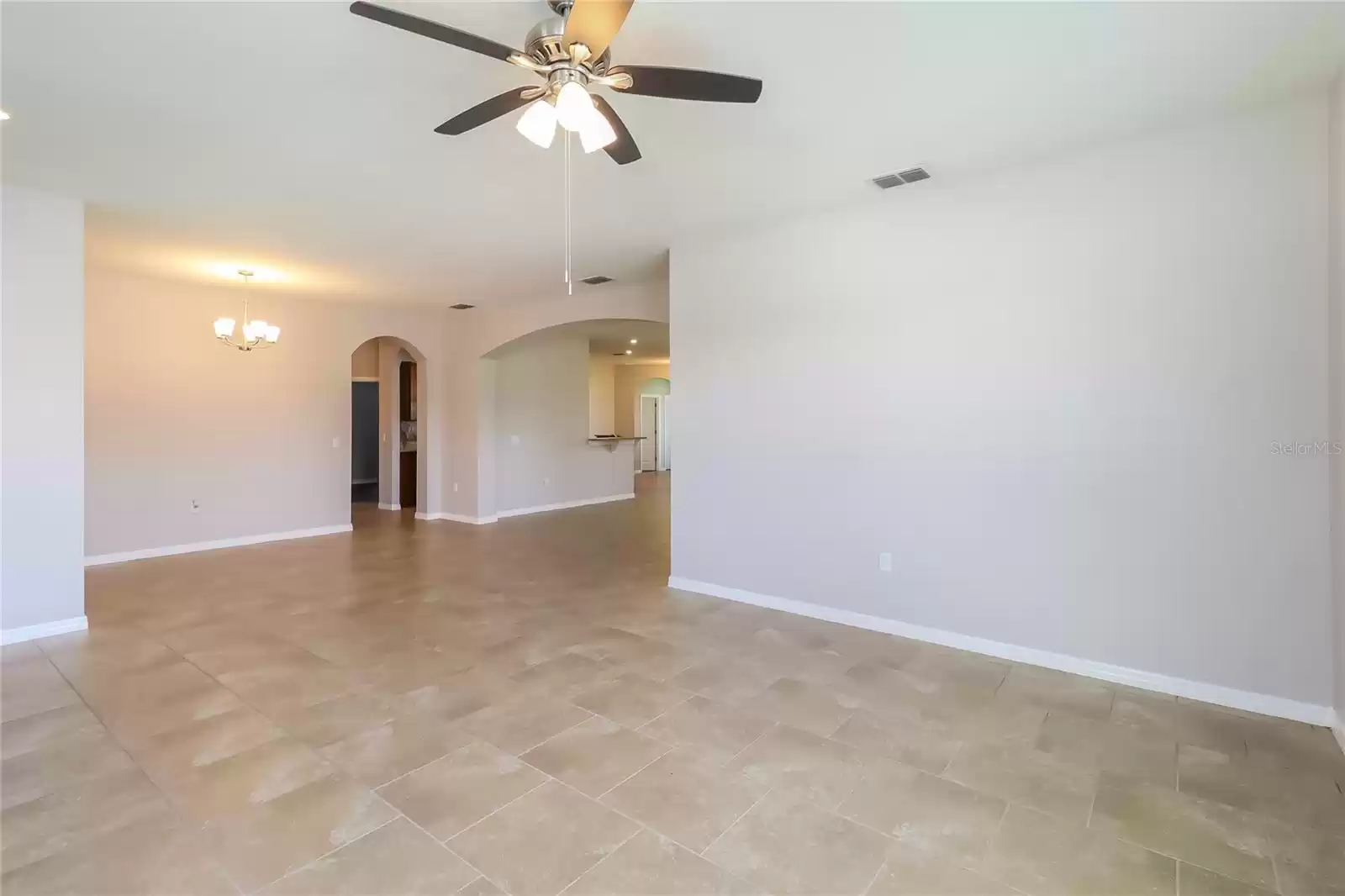 1863 SKYVIEW DRIVE, AUBURNDALE, Florida 33823, 4 Bedrooms Bedrooms, ,3 BathroomsBathrooms,Residential,For Sale,SKYVIEW,MFRC7484061