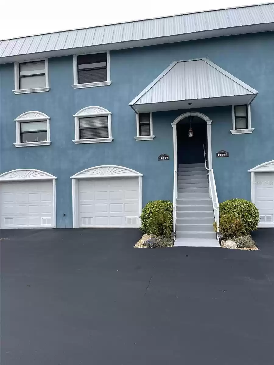 12550 CAPRI CIRCLE, TREASURE ISLAND, Florida 33706, 2 Bedrooms Bedrooms, ,2 BathroomsBathrooms,Residential,For Sale,CAPRI,MFRO6170262