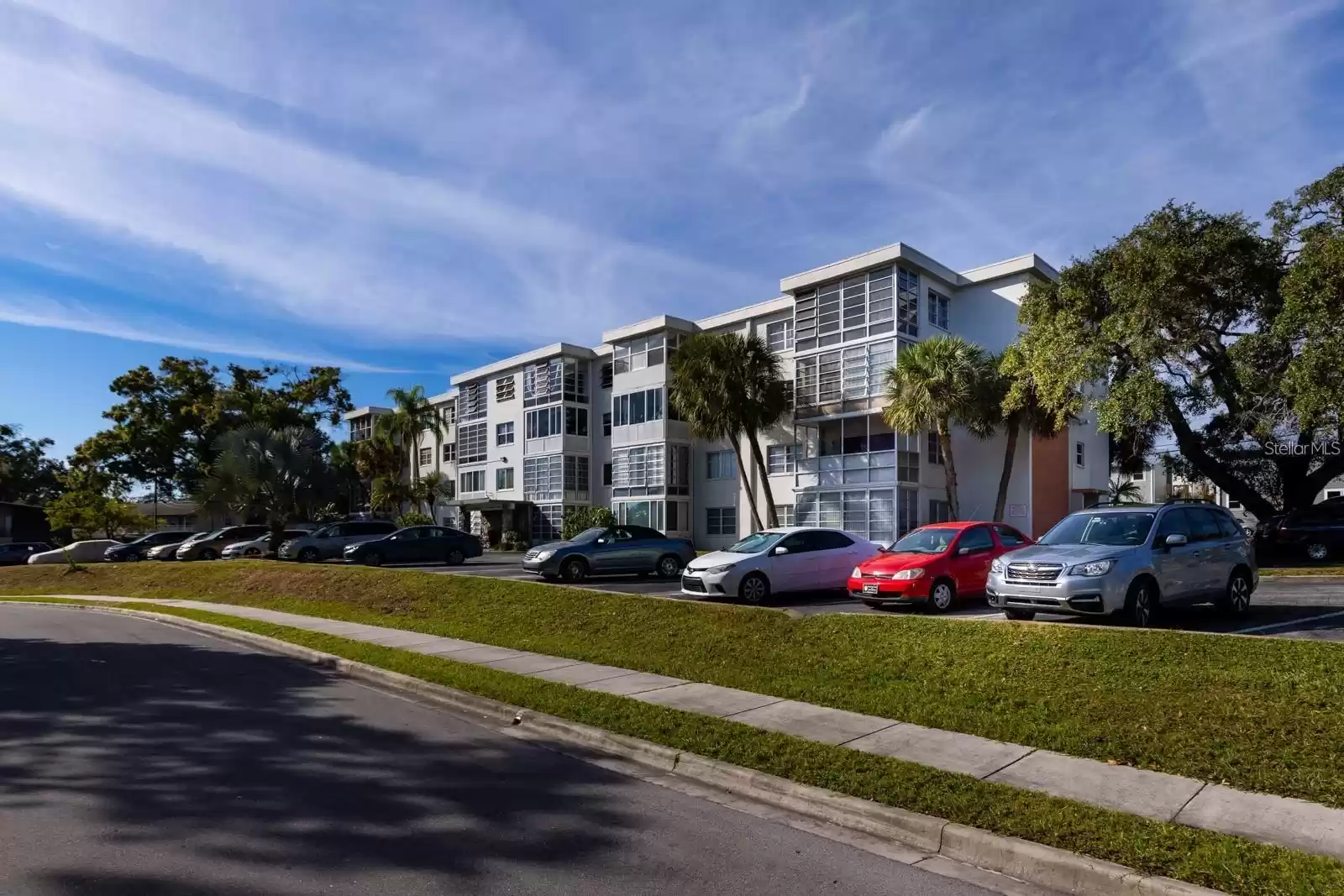 100 WAVERLY WAY, CLEARWATER, Florida 33756, 2 Bedrooms Bedrooms, ,2 BathroomsBathrooms,Residential,For Sale,WAVERLY,MFROM670869