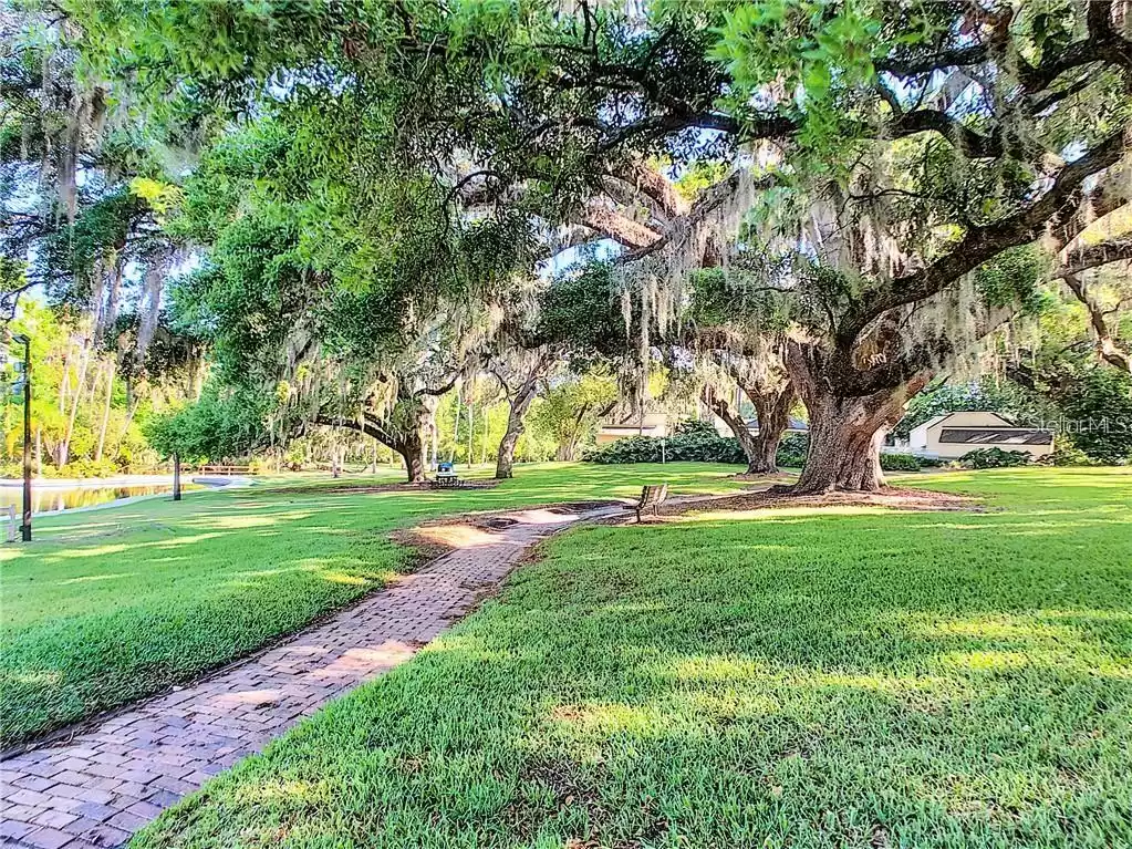 227 CROWN OAKS WAY, LONGWOOD, Florida 32779, 3 Bedrooms Bedrooms, ,2 BathroomsBathrooms,Residential,For Sale,CROWN OAKS,MFRO6161657