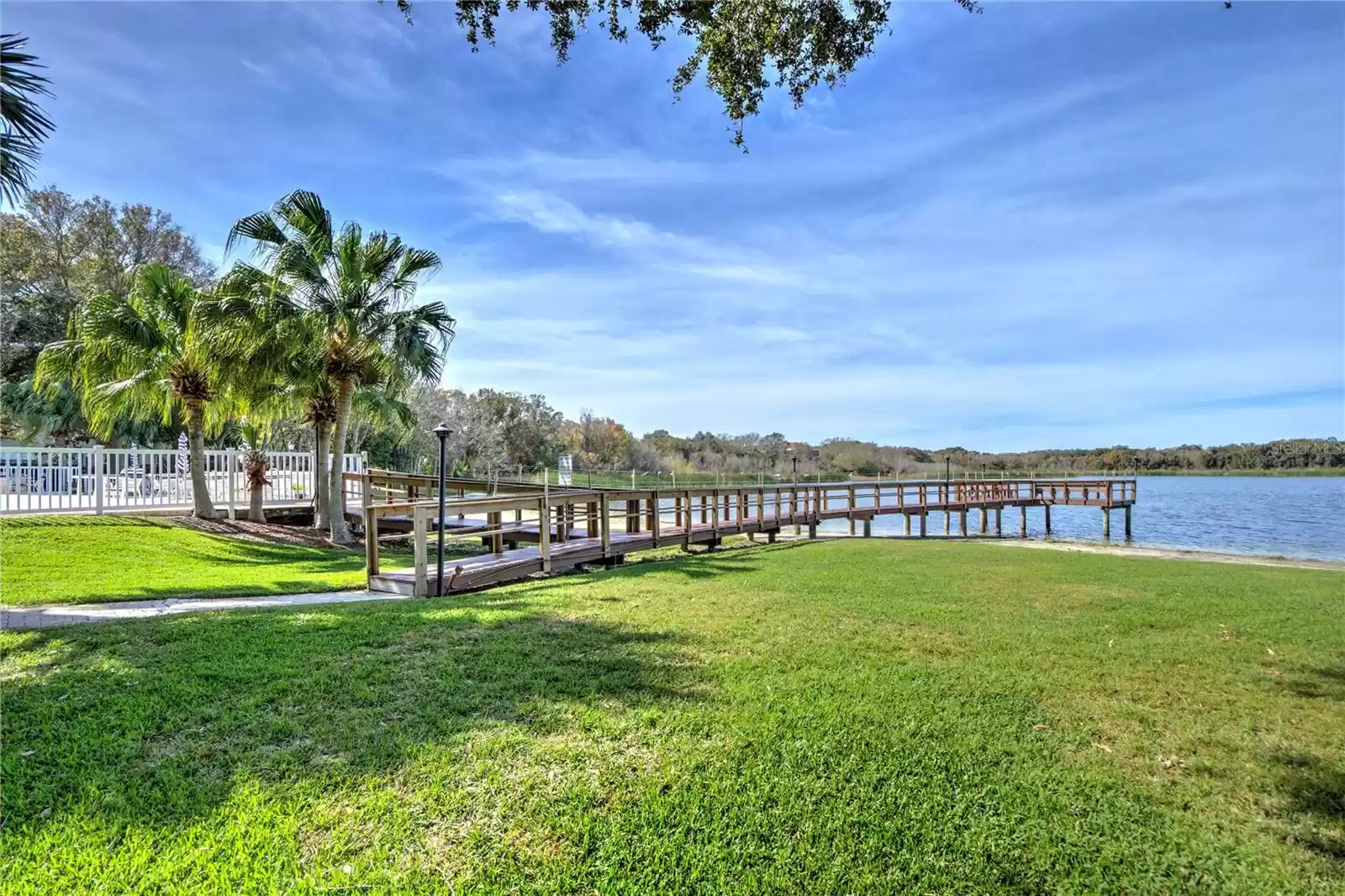 2020 LAKEVIEW DRIVE, CLEARWATER, Florida 33763, 2 Bedrooms Bedrooms, ,2 BathroomsBathrooms,Residential,For Sale,LAKEVIEW,MFRU8227516