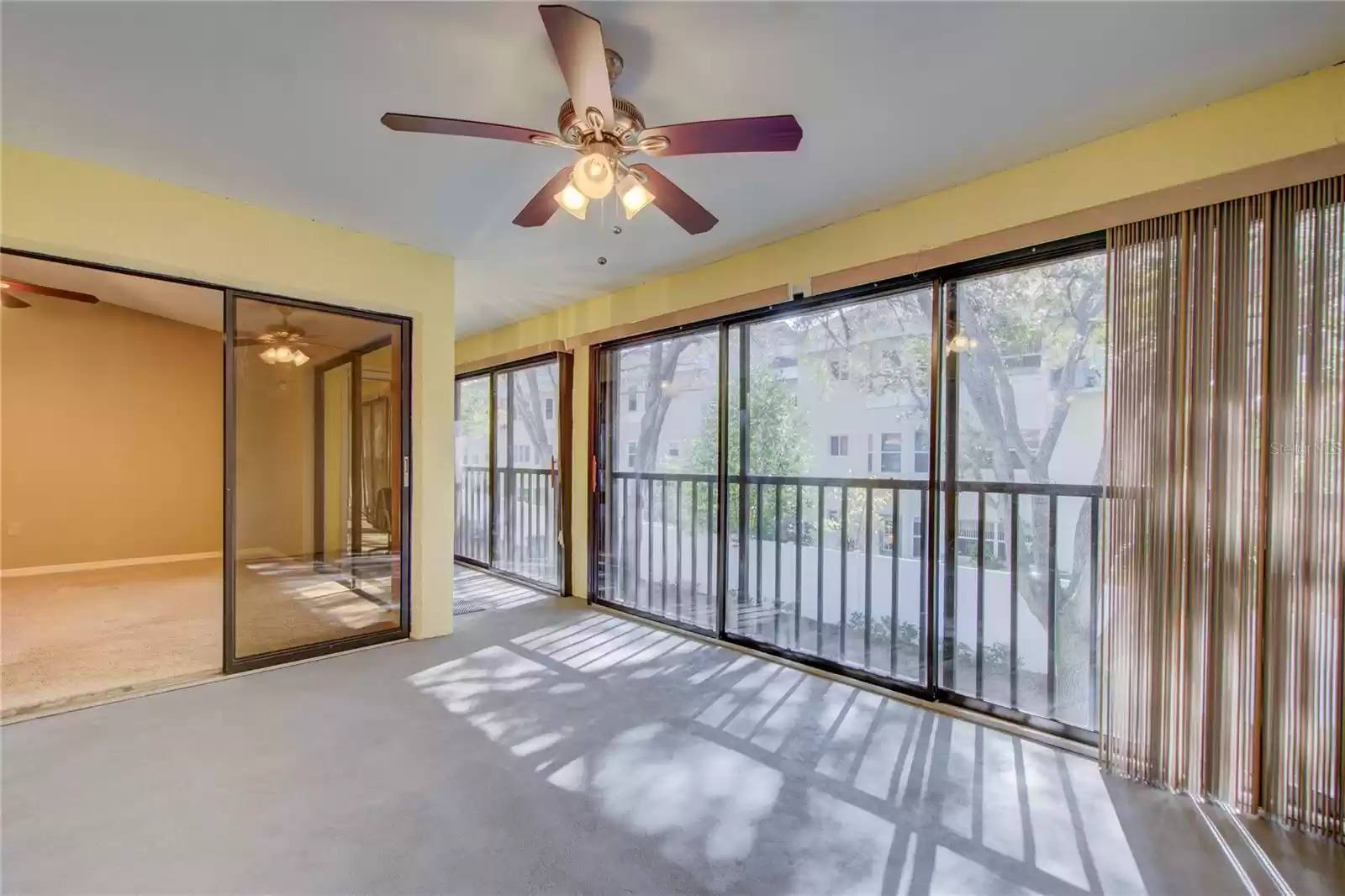 2020 LAKEVIEW DRIVE, CLEARWATER, Florida 33763, 2 Bedrooms Bedrooms, ,2 BathroomsBathrooms,Residential,For Sale,LAKEVIEW,MFRU8227516