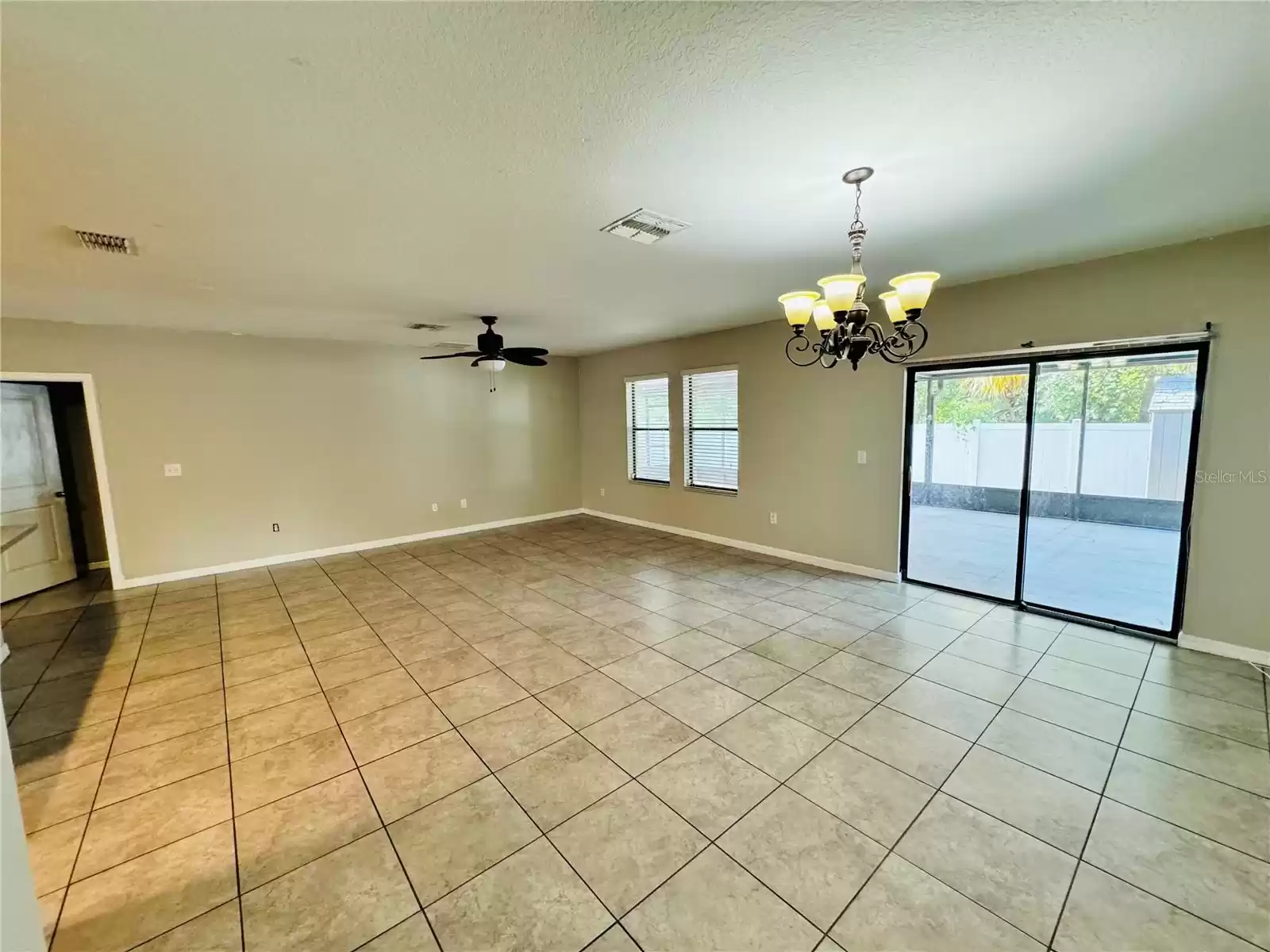 10032 CARLOWAY HILLS DRIVE, WIMAUMA, Florida 33598, 6 Bedrooms Bedrooms, ,3 BathroomsBathrooms,Residential,For Sale,CARLOWAY HILLS,MFRT3497330