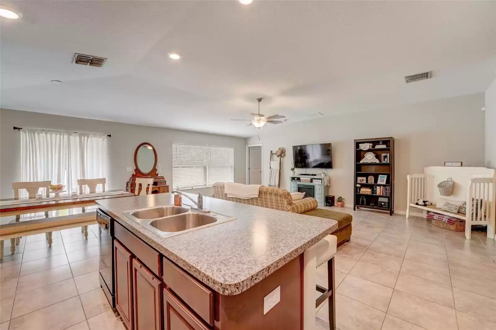 1740 BROAD WINGED HAWK DRIVE, RUSKIN, Florida 33570, 4 Bedrooms Bedrooms, ,2 BathroomsBathrooms,Residential,For Sale,BROAD WINGED HAWK,MFRT3497912