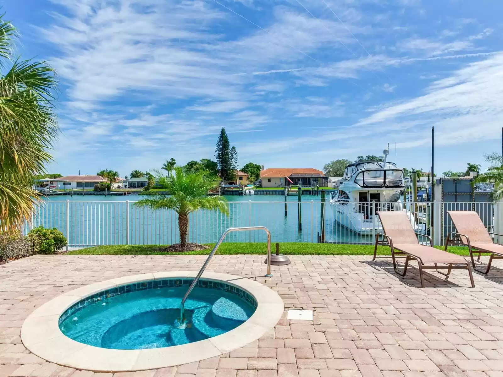 Pool spa overlooking Intracoastal Waterway