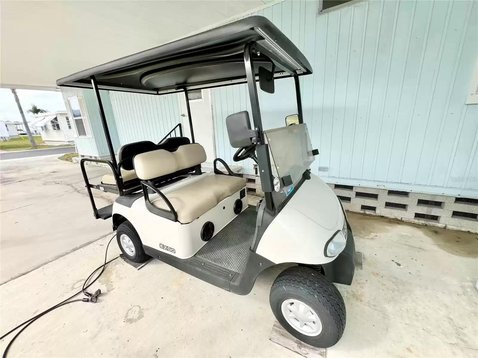 Golf cart comes with home