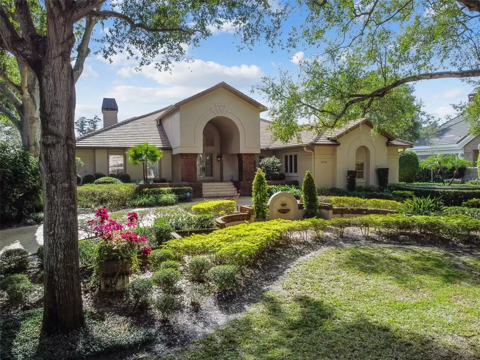 5379 ISLEWORTH COUNTRY CLUB DRIVE, WINDERMERE, Florida 34786, 4 Bedrooms Bedrooms, ,3 BathroomsBathrooms,Residential,For Sale,ISLEWORTH COUNTRY CLUB,MFRO6172675