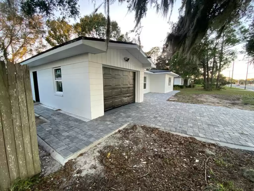 1204 LAKE ELBERT DRIVE, WINTER HAVEN, Florida 33880, 3 Bedrooms Bedrooms, ,2 BathroomsBathrooms,Residential,For Sale,LAKE ELBERT,MFRS5098606