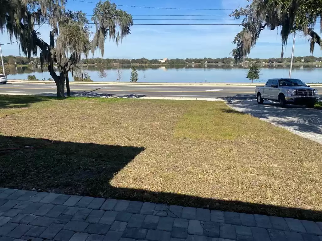 1204 LAKE ELBERT DRIVE, WINTER HAVEN, Florida 33880, 3 Bedrooms Bedrooms, ,2 BathroomsBathrooms,Residential,For Sale,LAKE ELBERT,MFRS5098606