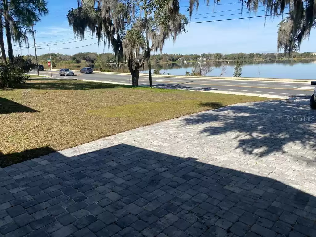 1204 LAKE ELBERT DRIVE, WINTER HAVEN, Florida 33880, 3 Bedrooms Bedrooms, ,2 BathroomsBathrooms,Residential,For Sale,LAKE ELBERT,MFRS5098606