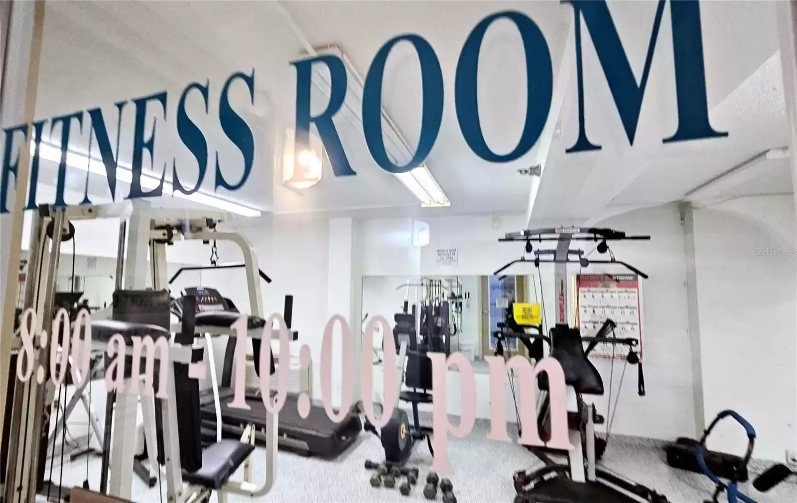 FITNESS ROOM