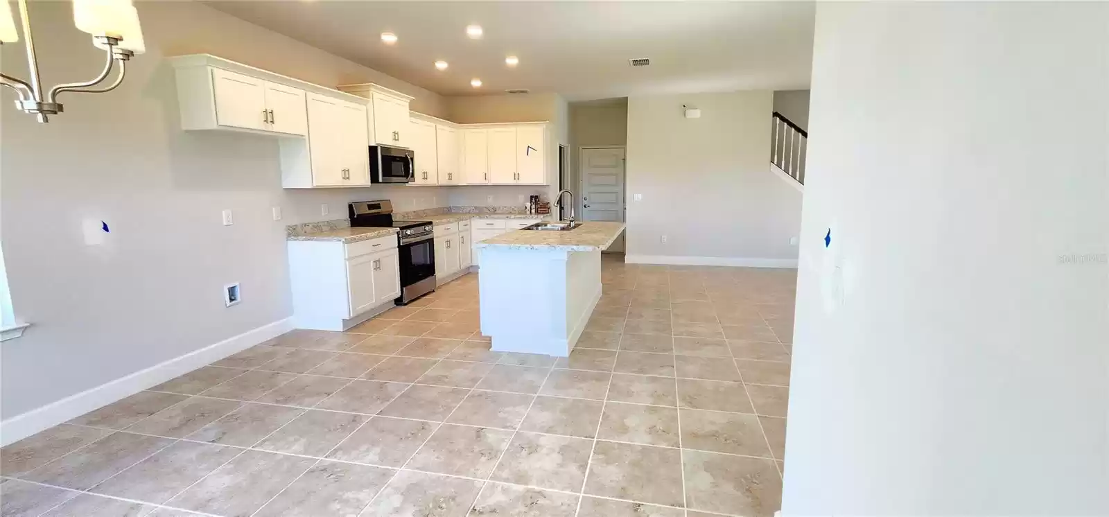 304 KRENSON BAY LOOP, WINTER HAVEN, Florida 33881, 4 Bedrooms Bedrooms, ,2 BathroomsBathrooms,Residential,For Sale,KRENSON BAY,MFRO6176082