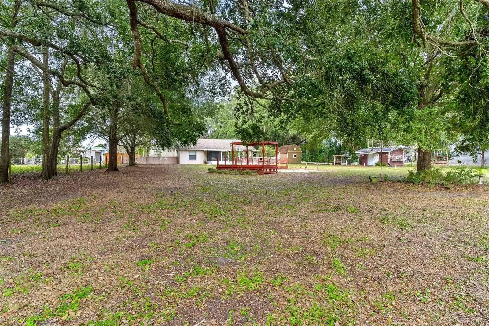 18932 COUNTY ROAD 42, ALTOONA, Florida 32702, 2 Bedrooms Bedrooms, ,2 BathroomsBathrooms,Residential,For Sale,COUNTY ROAD 42,MFRG5078138