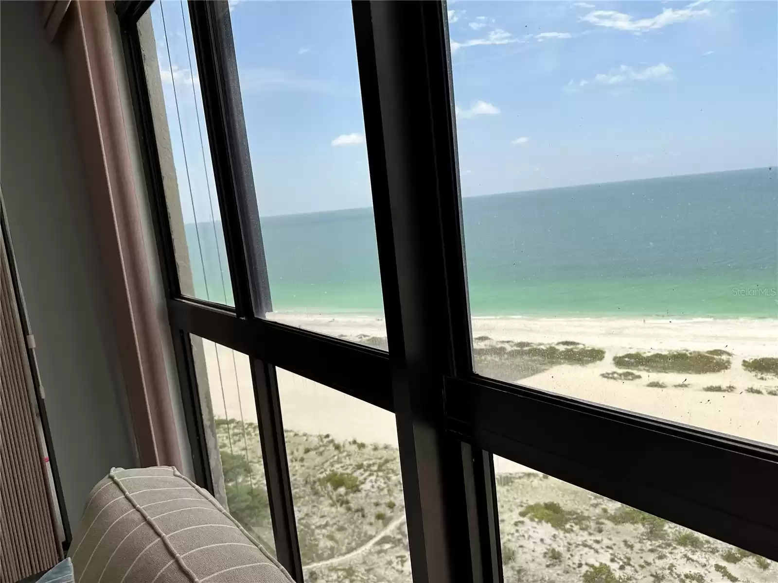 1290 GULF BOULEVARD, CLEARWATER, Florida 33767, 1 Bedroom Bedrooms, ,1 BathroomBathrooms,Residential,For Sale,GULF,MFRU8229643