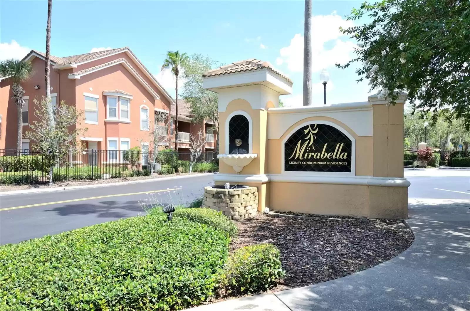 8836 VILLA VIEW CIRCLE, ORLANDO, Florida 32821, 1 Bedroom Bedrooms, ,1 BathroomBathrooms,Residential,For Sale,VILLA VIEW,MFRS5099208