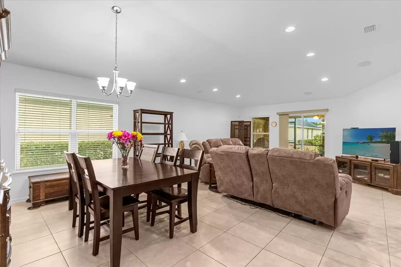 Dining Area 128 Prestwick Grande Dr Daytona Beach