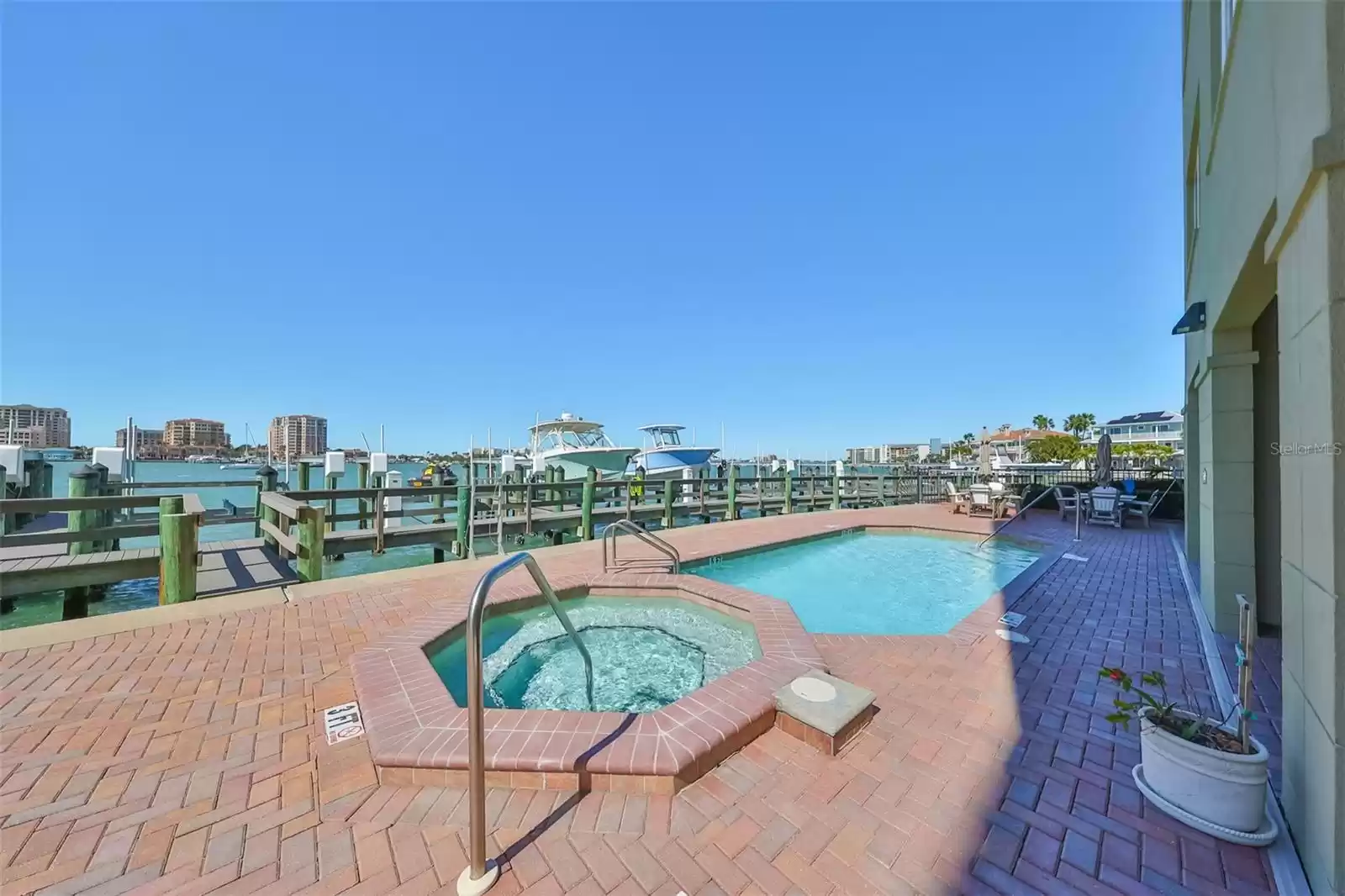 200 SKIFF POINT, CLEARWATER, Florida 33767, 3 Bedrooms Bedrooms, ,2 BathroomsBathrooms,Residential,For Sale,SKIFF,MFRU8230361