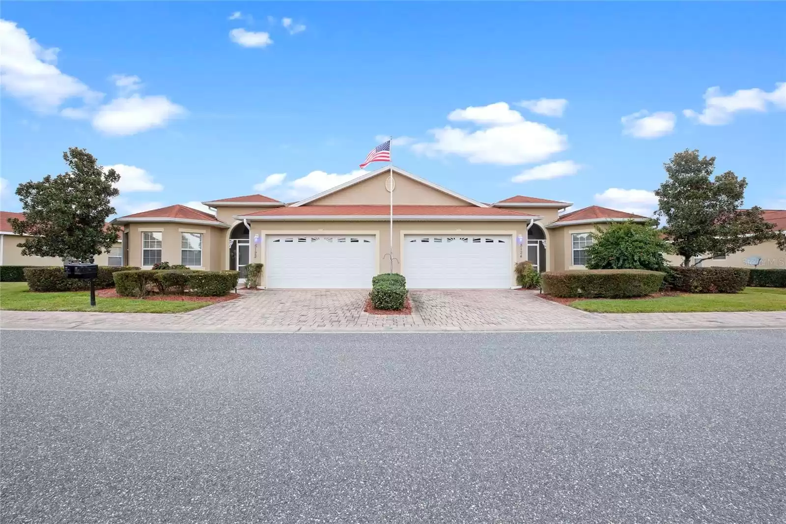 5122 NEPTUNE CIRCLE, OXFORD, Florida 34484, 3 Bedrooms Bedrooms, ,2 BathroomsBathrooms,Residential,For Sale,NEPTUNE,MFRG5078308