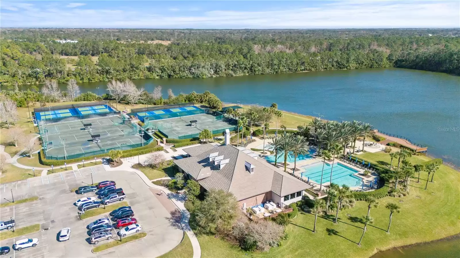 WELLNESS CENTER/POOL/CABANA/COURTS