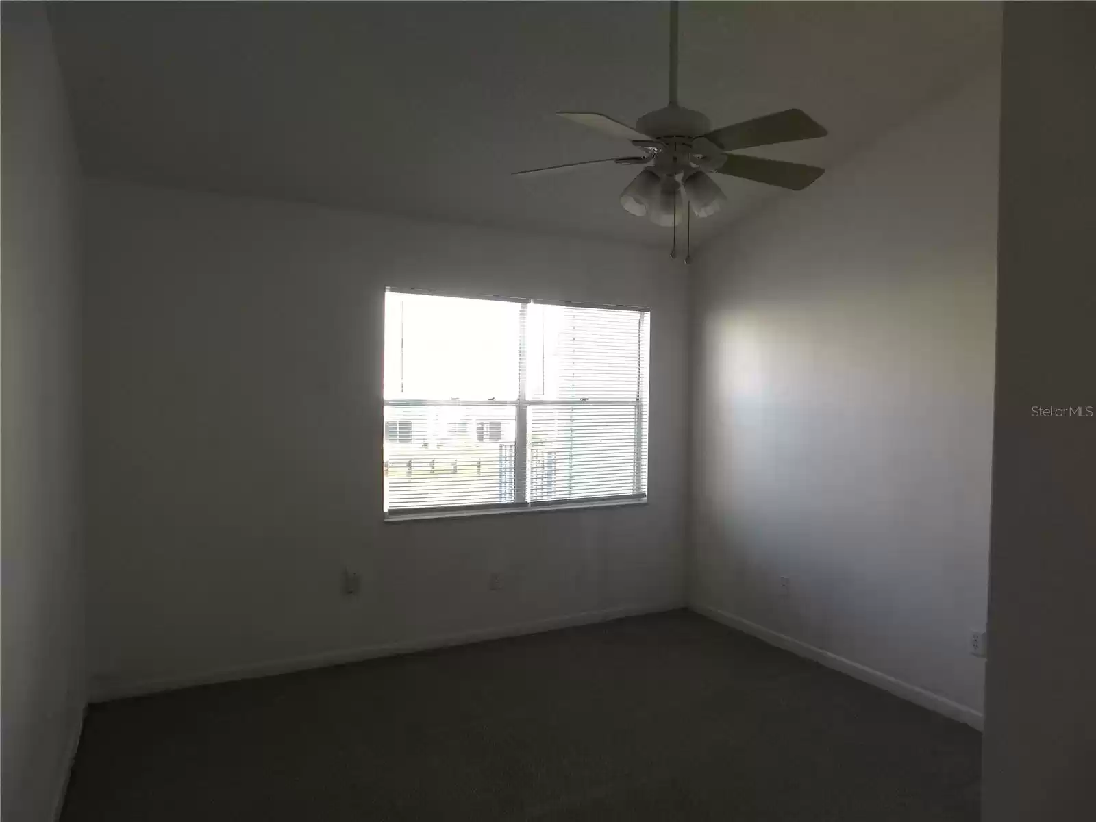 2540 WOODGATE BOULEVARD, ORLANDO, Florida 32822, 2 Bedrooms Bedrooms, ,2 BathroomsBathrooms,Residential,For Sale,WOODGATE,MFRO6176073