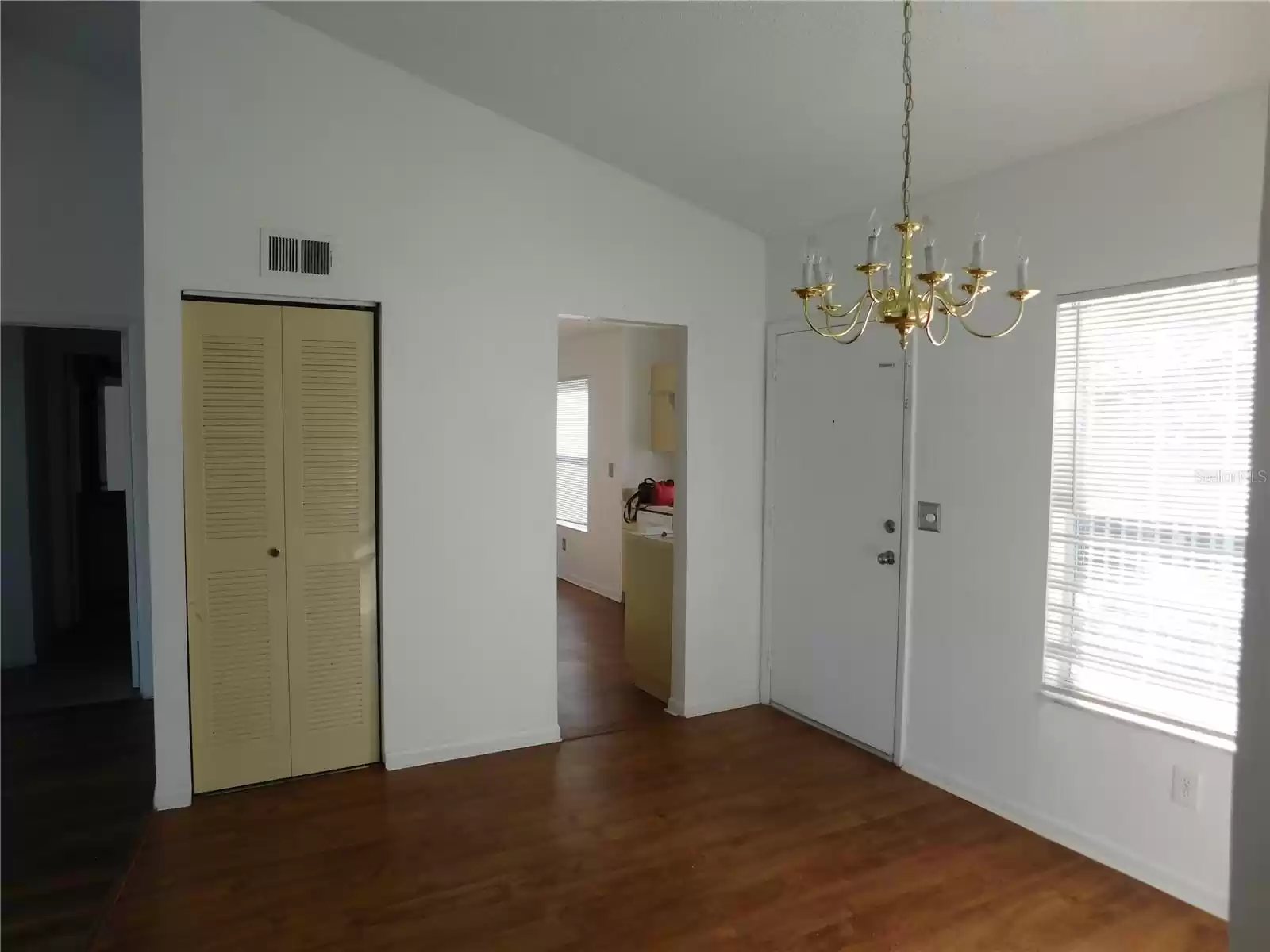 2540 WOODGATE BOULEVARD, ORLANDO, Florida 32822, 2 Bedrooms Bedrooms, ,2 BathroomsBathrooms,Residential,For Sale,WOODGATE,MFRO6176073