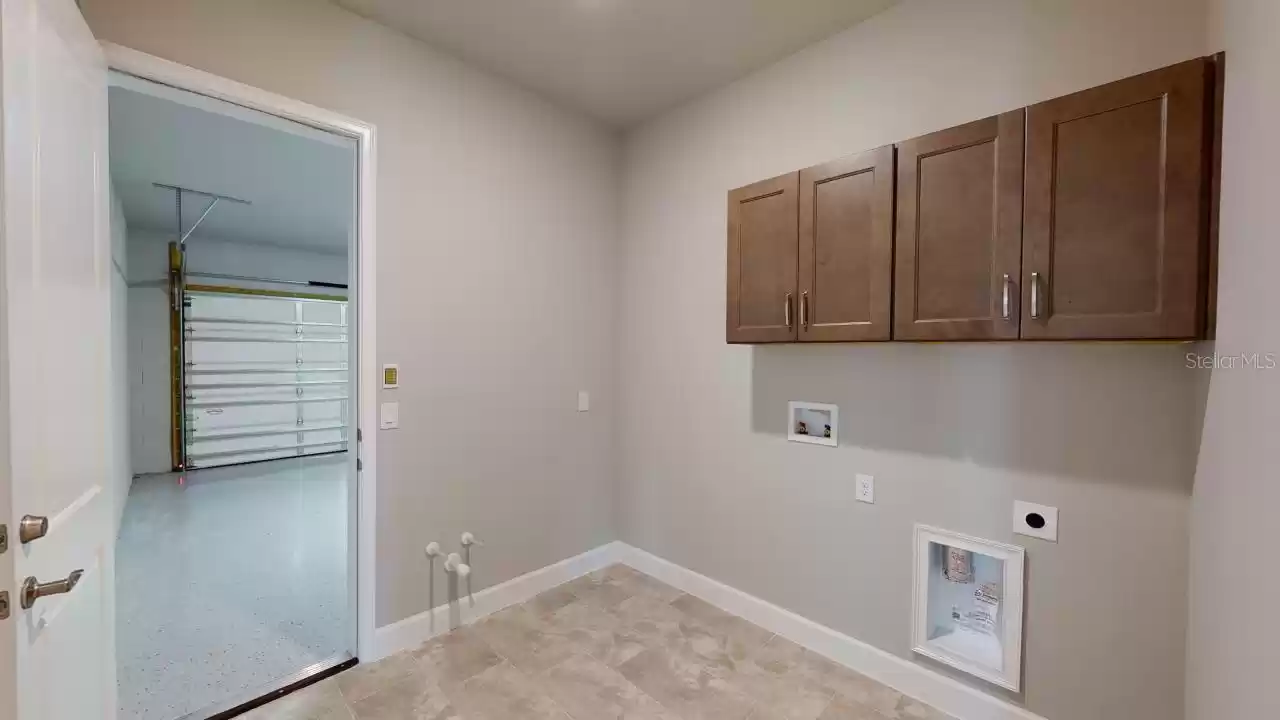 128 MOSAIC BOULEVARD, DAYTONA BEACH, Florida 32124, 3 Bedrooms Bedrooms, ,2 BathroomsBathrooms,Residential,For Sale,MOSAIC,MFRT3503883