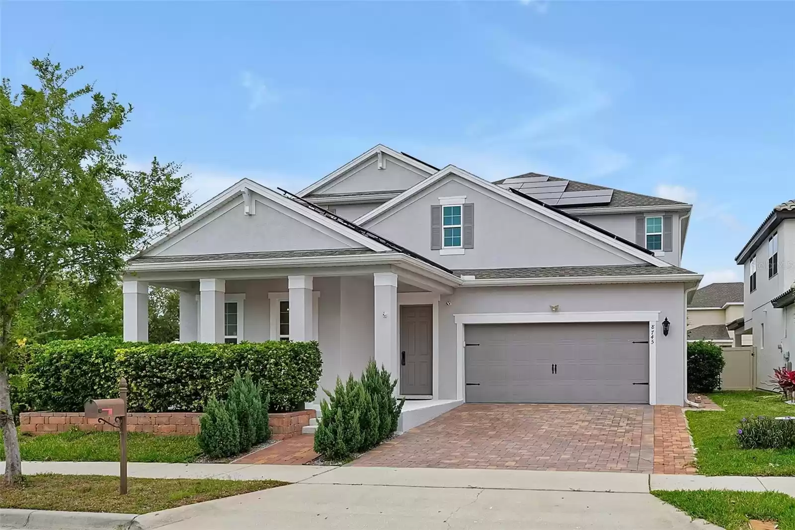 8745 LOOKOUT POINTE DRIVE, WINDERMERE, Florida 34786, 5 Bedrooms Bedrooms, ,3 BathroomsBathrooms,Residential,For Sale,LOOKOUT POINTE,MFRO6177463