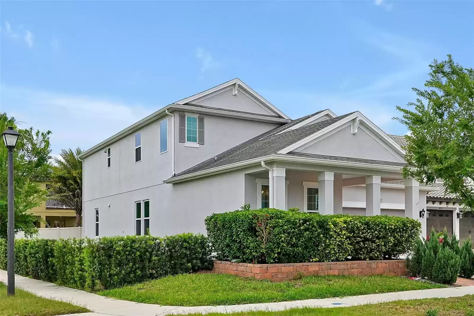 8745 LOOKOUT POINTE DRIVE, WINDERMERE, Florida 34786, 5 Bedrooms Bedrooms, ,3 BathroomsBathrooms,Residential,For Sale,LOOKOUT POINTE,MFRO6177463