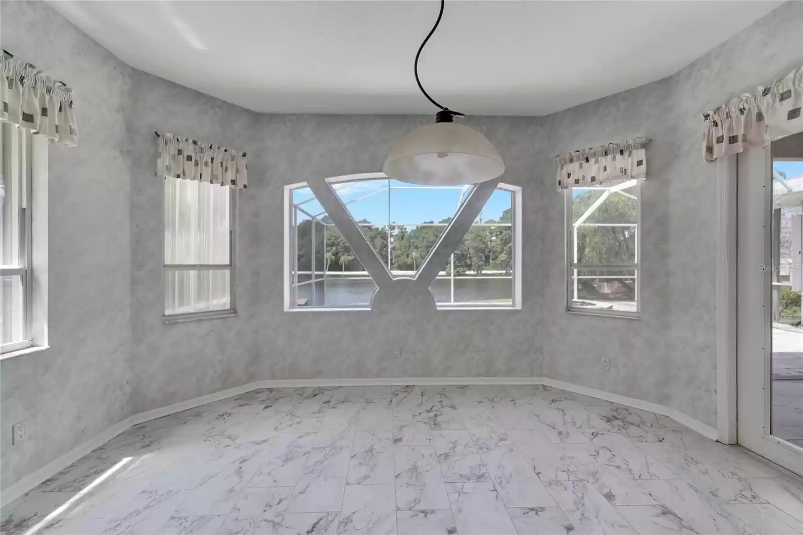 17904 CACHET ISLE DRIVE, TAMPA, Florida 33647, 5 Bedrooms Bedrooms, ,3 BathroomsBathrooms,Residential,For Sale,CACHET ISLE,MFRT3500455