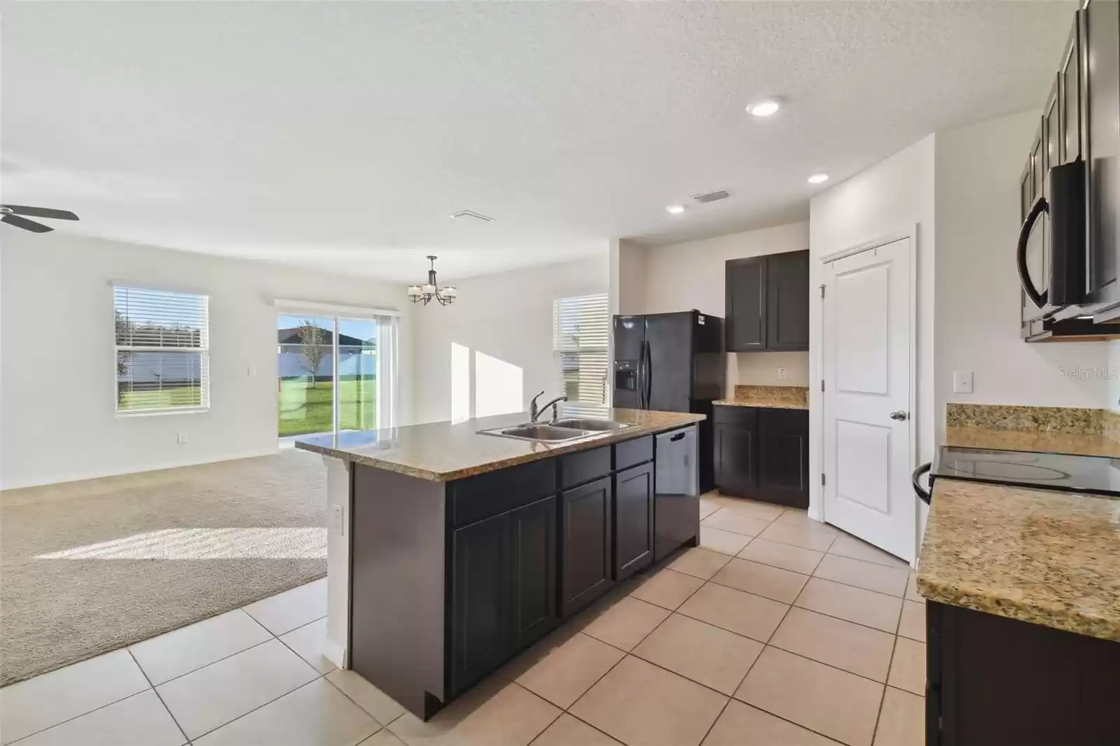 Kitchen / Living Room / Dining Area