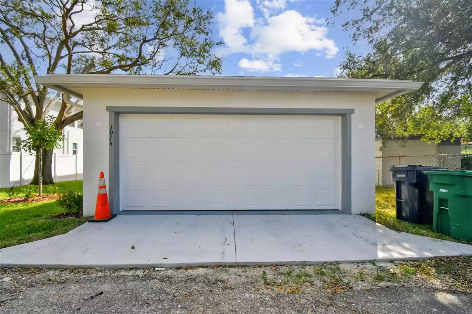 1915 STATE STREET, TAMPA, Florida 33606, 4 Bedrooms Bedrooms, ,3 BathroomsBathrooms,Residential,For Sale,STATE,MFRT3504614