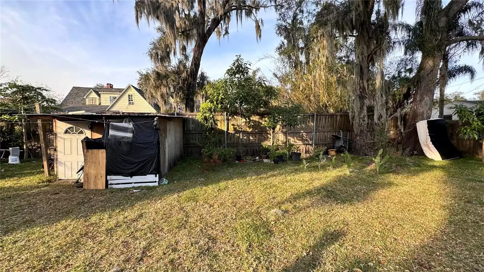 904 REYNOLDS STREET, PLANT CITY, Florida 33563, ,Residential Income,For Sale,REYNOLDS,MFRT3501864