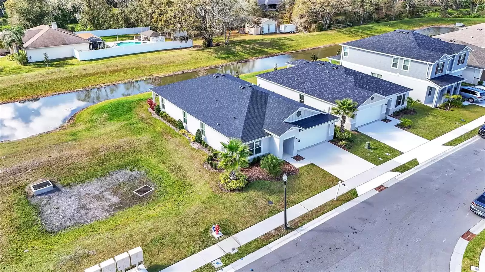 7187 CRUZ COURT, LAKELAND, Florida 33813, 4 Bedrooms Bedrooms, ,2 BathroomsBathrooms,Residential,For Sale,CRUZ,MFRL4942584