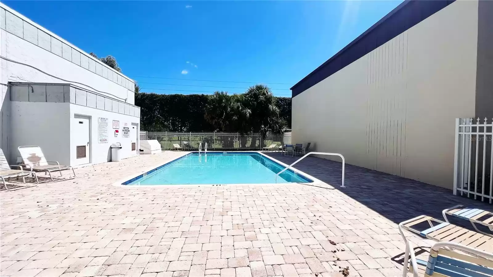 601 KEENE ROAD, CLEARWATER, Florida 33755, 3 Bedrooms Bedrooms, ,2 BathroomsBathrooms,Residential,For Sale,KEENE,MFRU8231078