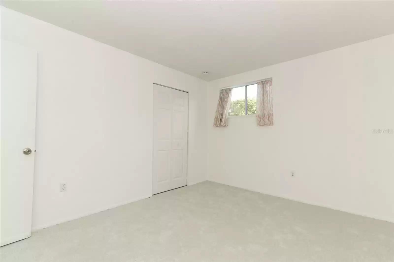 596 ORANGE DRIVE, ALTAMONTE SPRINGS, Florida 32701, 1 Bedroom Bedrooms, ,1 BathroomBathrooms,Residential,For Sale,ORANGE,MFRO6178437