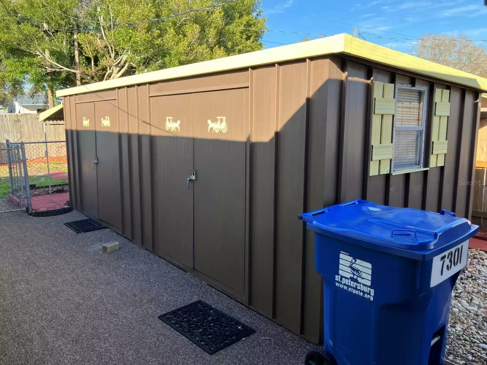 Large 8 x 20 shed with floor and electric