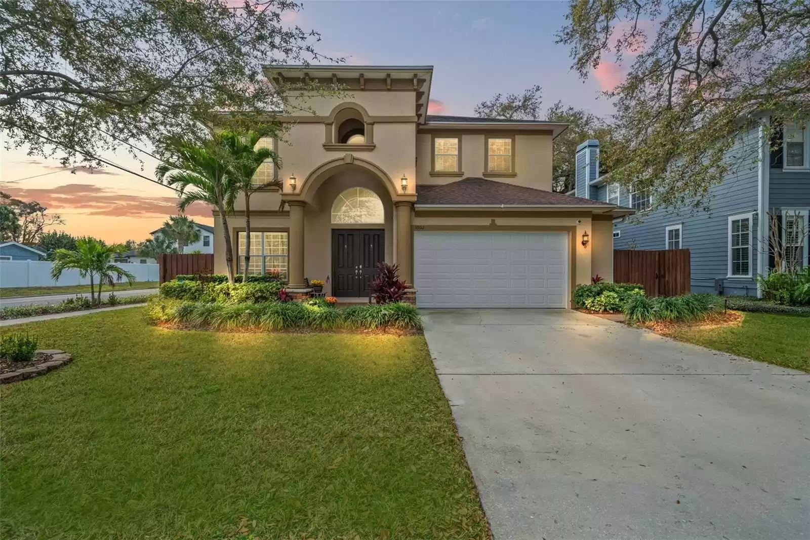 3902 CORONA STREET, TAMPA, Florida 33629, 5 Bedrooms Bedrooms, ,3 BathroomsBathrooms,Residential,For Sale,CORONA,MFRT3505298