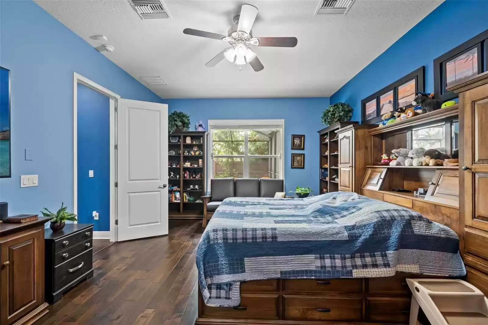 Downstairs Primary Bedroom