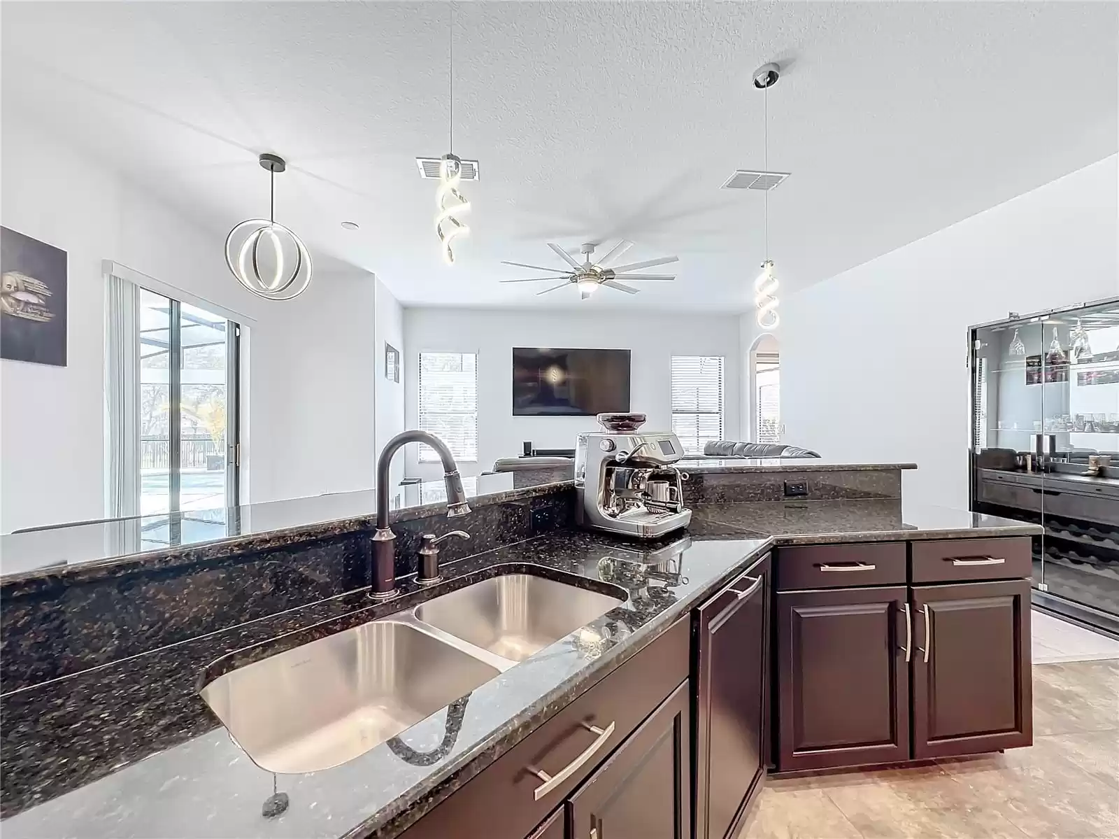 Kitchen - 32702 View Haven Ln