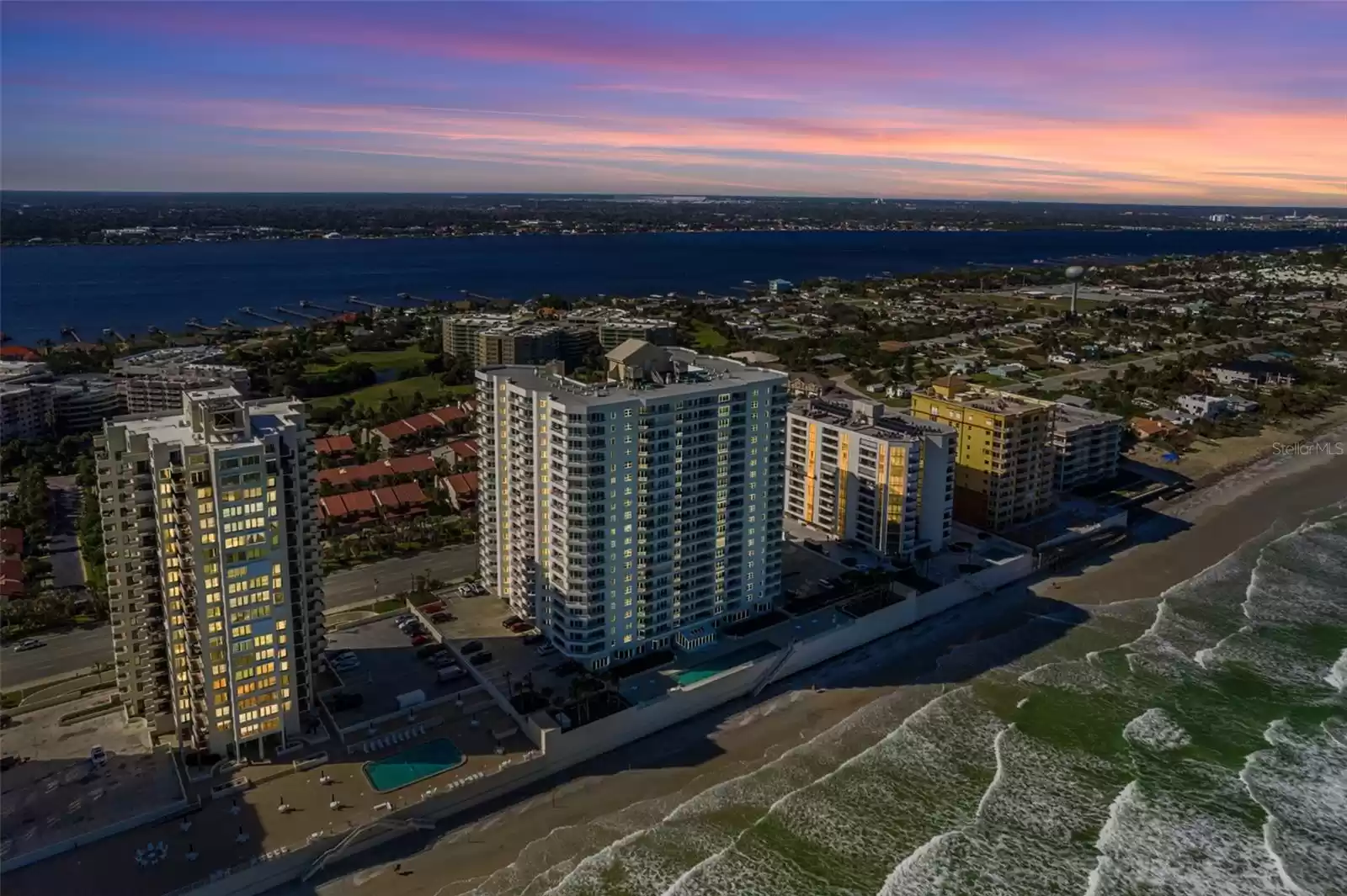 2937 ATLANTIC AVENUE, DAYTONA BEACH SHORES, Florida 32118, 3 Bedrooms Bedrooms, ,2 BathroomsBathrooms,Residential,For Sale,ATLANTIC,MFRO6181296