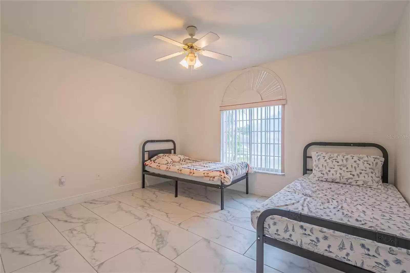 709 KNIGHTSBRIDGE CIRCLE, DAVENPORT, Florida 33896, 3 Bedrooms Bedrooms, ,2 BathroomsBathrooms,Residential,For Sale,KNIGHTSBRIDGE,MFRV4933374