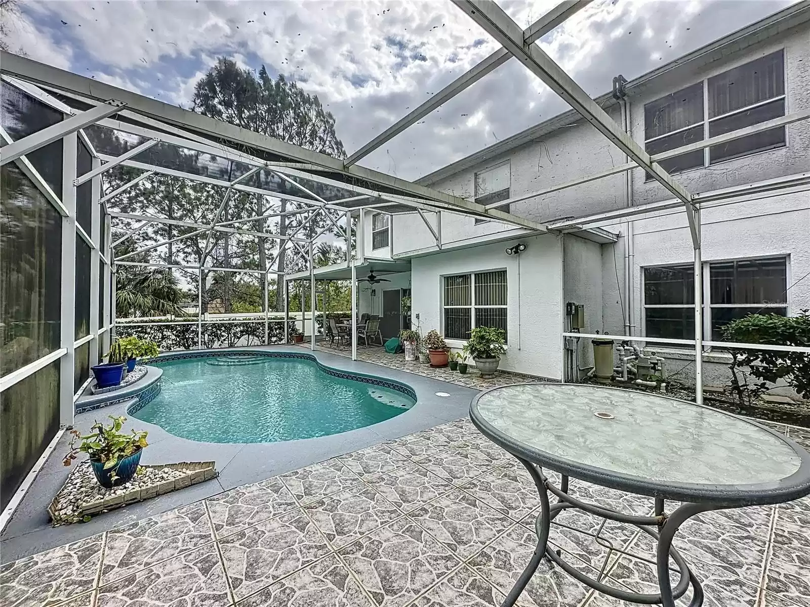 605 PINEHURST CT, KISSIMMEE, Florida 34758, 4 Bedrooms Bedrooms, ,2 BathroomsBathrooms,Residential,For Sale,PINEHURST CT,MFRS5100060