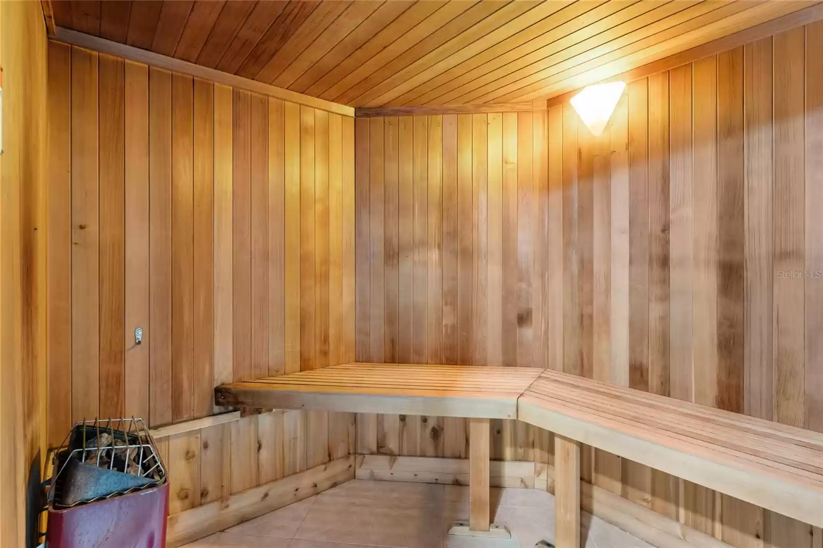 Separate men's and women's saunas